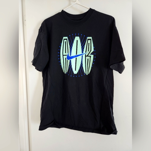 Men's Nike Tee - loose fit, Size M - Picture 1 of 3